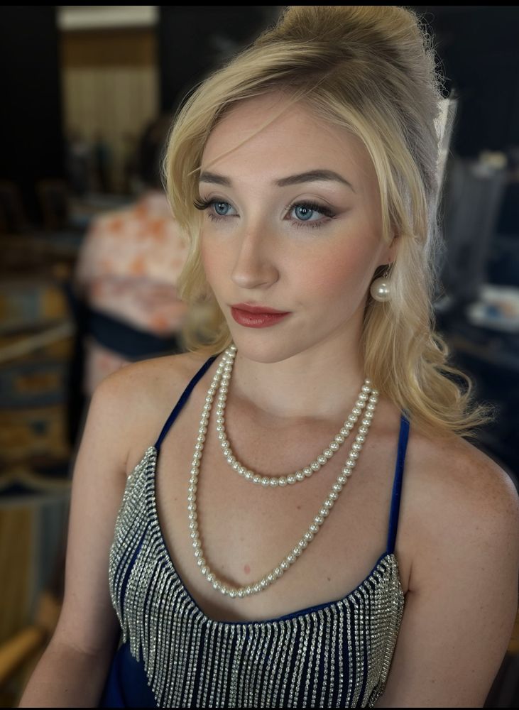 RushBlush beauty hair and makeup look